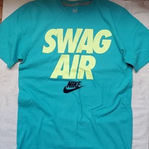 Nike Men's T-shirt